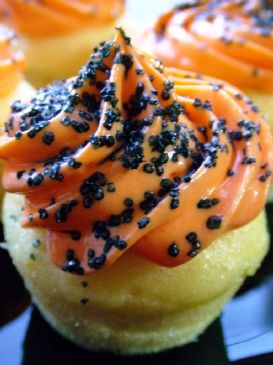 Reduced Sugar Yellow Cupcakes with Reduced Sugar Orange Cream Cheese Frosting