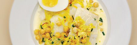 Chickpeas and smoked haddock with soft boiled egg
