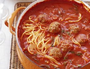 Spaghetti and meatball stoup