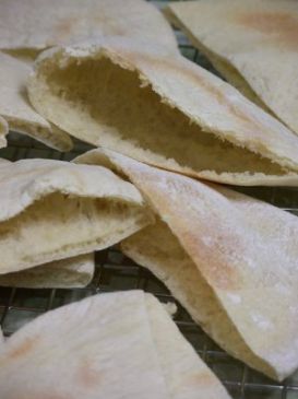 Bob's Red Mill Whole Wheat Pita