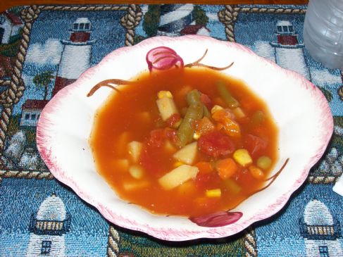 OLD FASHIONED HOMEMADE VEGETABLE SOUP