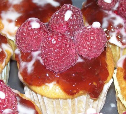 Image of Sexy Low-fat Vegan Vanilla Cupcakes, Spark Recipes