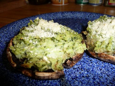 Vegan Portabellas Stuffed with Pesto-Mashed Potatoes (from fatfreevegan.com)
