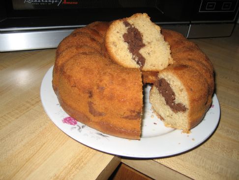Nici's Lowfat Vanilla Chocolate Swirl Cake(4)