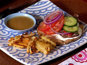 Ground Gyros Platter Deluxe Recipe